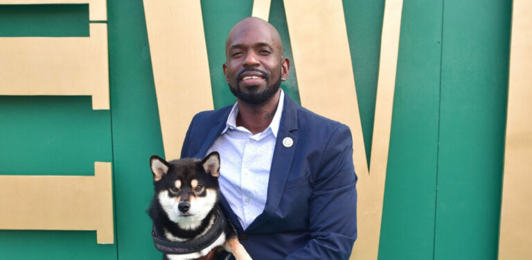 Khalid Kamal, mayor, Kobi, racist, messages, investigation, south Fulton