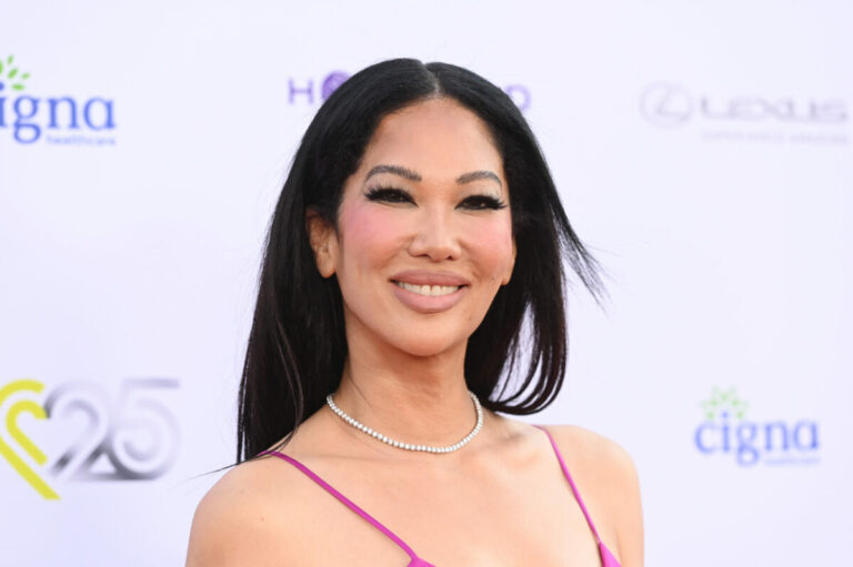 Kimora, Lee, Simmons, Kimora Lee, Aoki lee, Ming Lee, put home on market, sell mansion, lease agreement