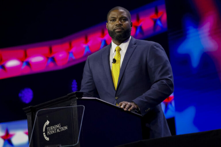 Bryon Donalds, Trump, office, Donald