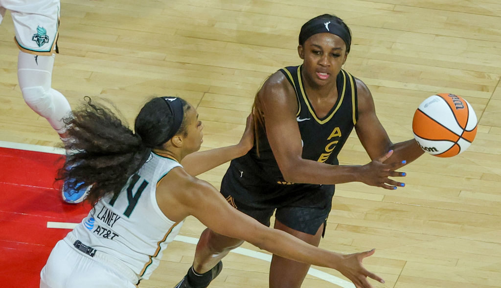 WNBA, Jackie Young, collective bargaining