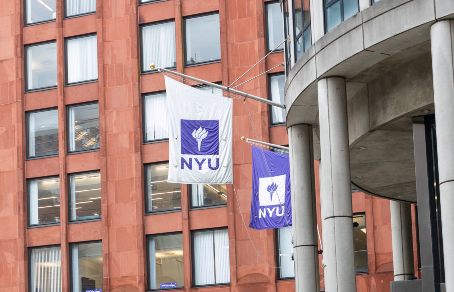 NyU, Elori Belcher,urination,