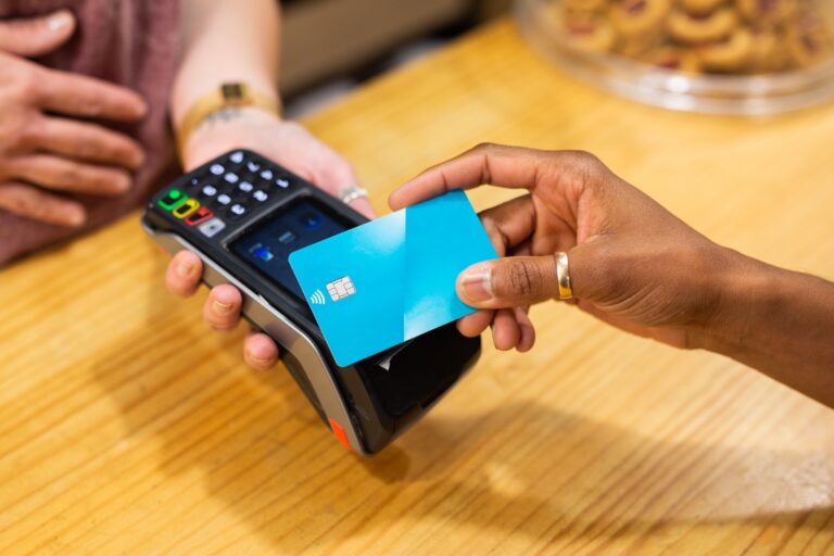 inflation, credit, Americans, debt, loans, interest, rates, credit score, credit report