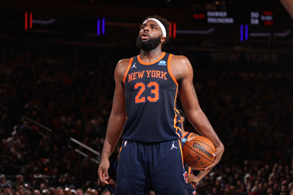 NY Knicks Center Mitchell Robinson Moves High School Coach In With Him After Wife Dies