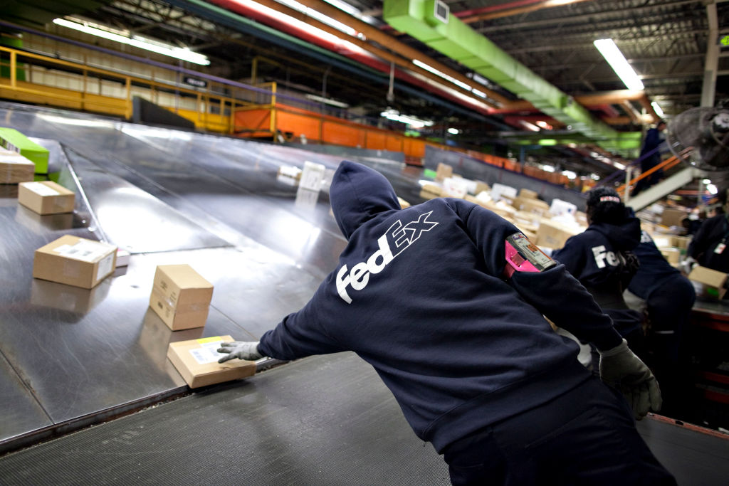 FedEx worker