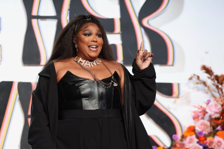 Lizzo, lawsuit, stylist