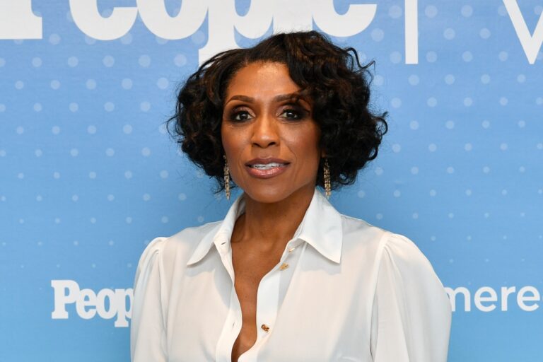 Dr. Jackie, pregnant, pregnancy, cry wolf, apology, vp, Kamala, Harris,