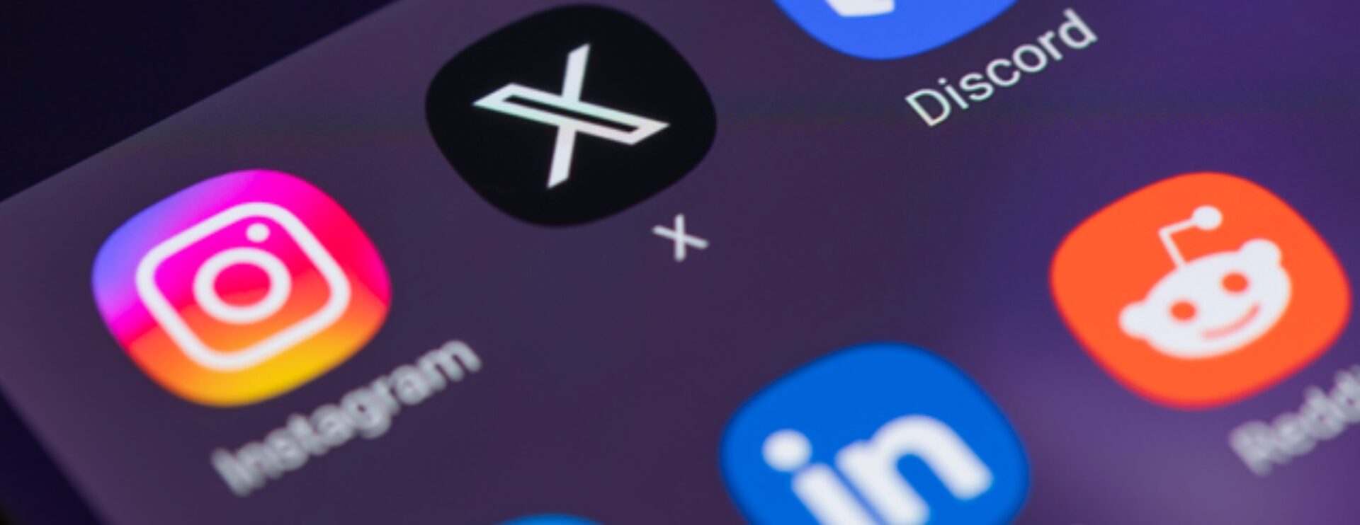 social media, effective, questions, platforms