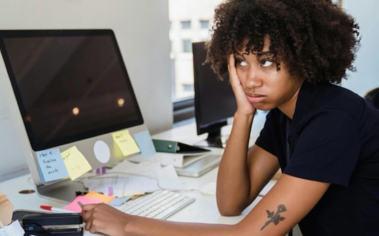 Jobs, Workplace, Resenteeism,, federal employees