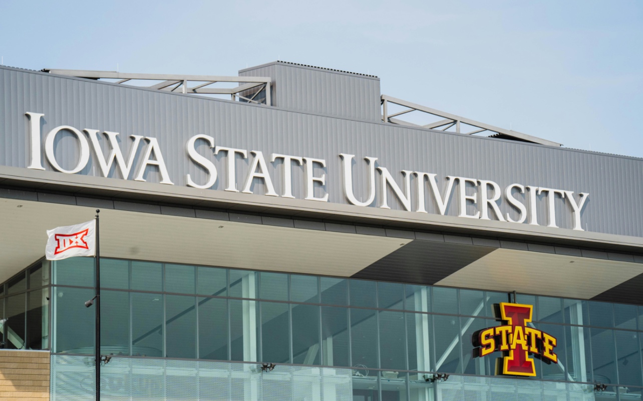 DEI, Iowa Universities, Iowa state Universities, DEI, summer 2024, Henke, close, offices, Office of Student Assistance