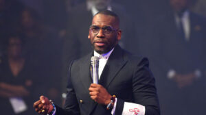 Pastor Jamal Bryant, Pastor Karri Turner, Engagment, New Birth Missionary Baptist Church