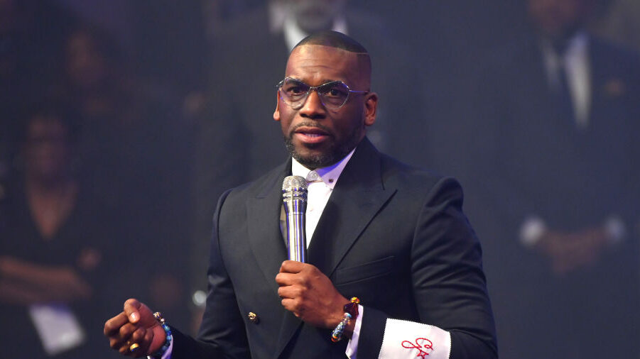 Pastor Jamal Bryant, Pastor Karri Turner, Engagment, New Birth Missionary Baptist Church