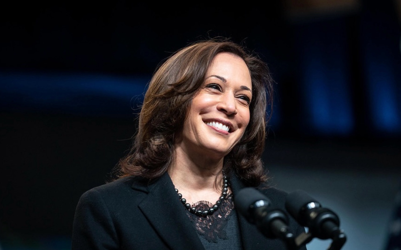 Kamala Harris, book tour, Howard