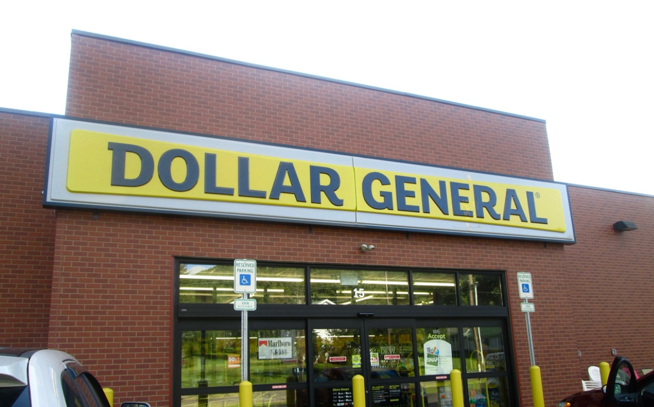 Dollar General, cash-back fees, Dollar Tree, Kroger