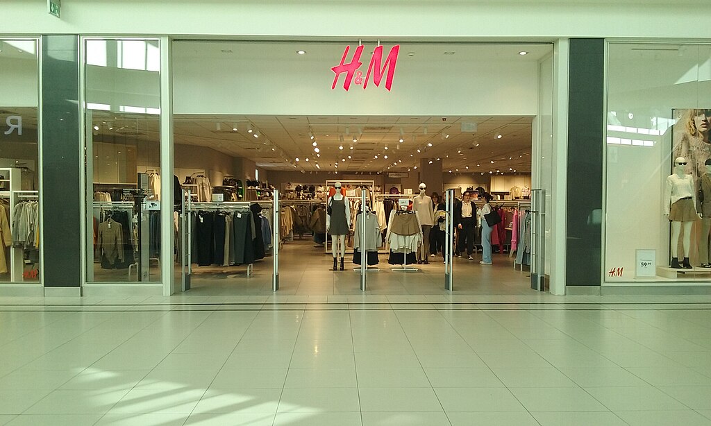 H&M, DEI,, black woman,, Buy From A Black Woman