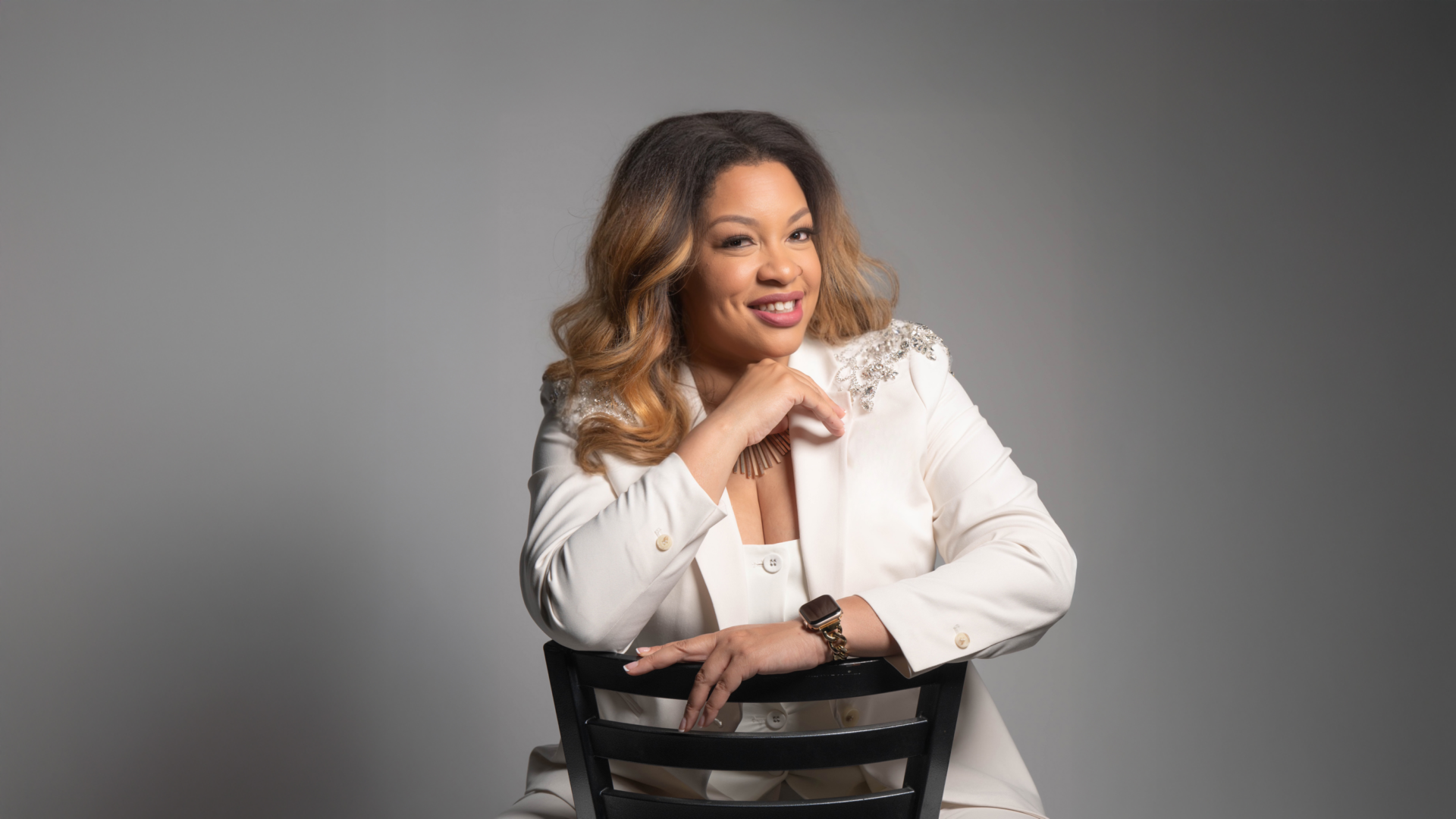 Do These 2 things To Develop An Exquisite Personal Brand