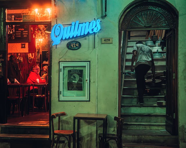 Adrien Broner, brawl, nightclub, video,