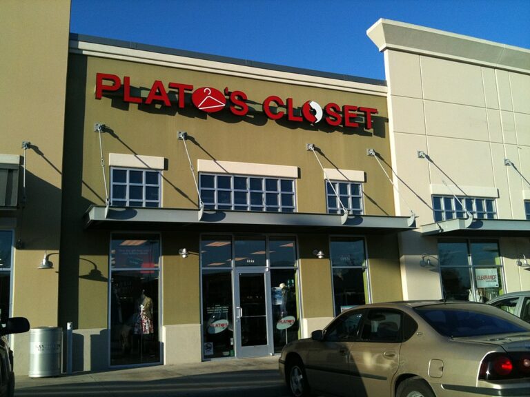 Plato's Closet,, Dekalb County, Atlanta, eviction, merchandise,