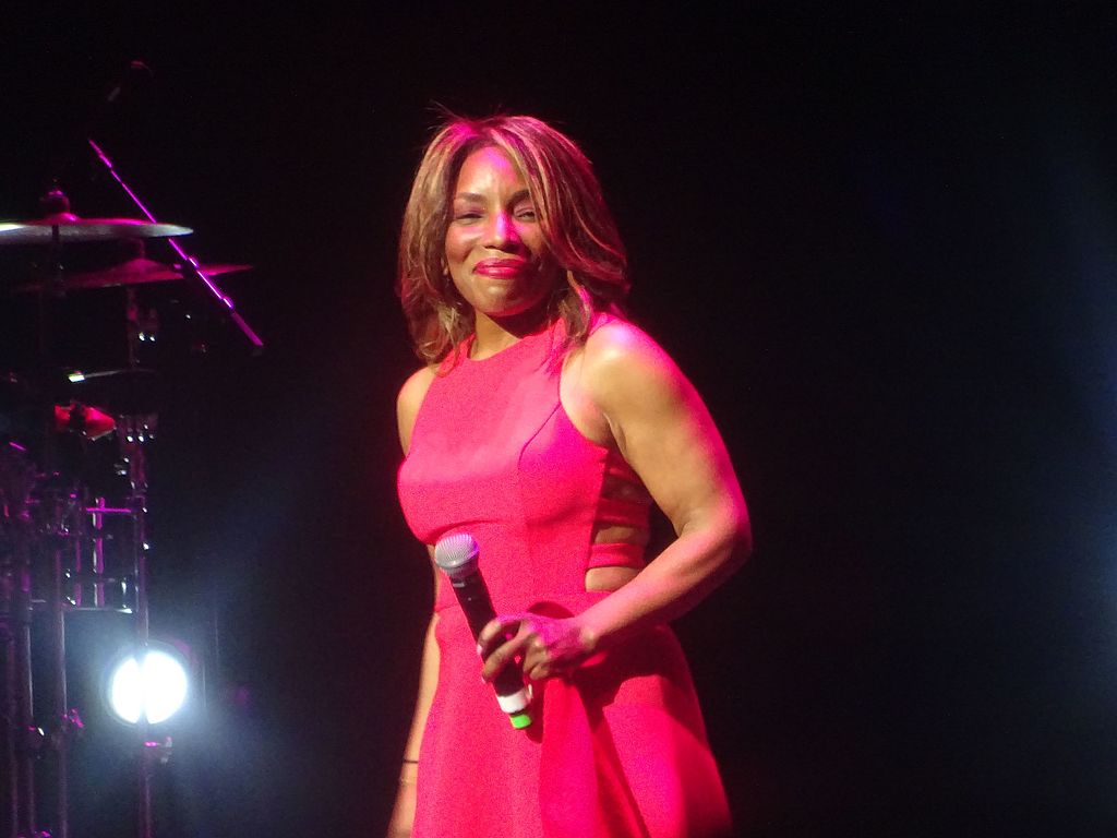 Stephanie Mlles, Essencefest