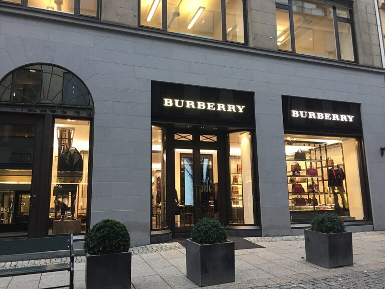 Burberry, DEI, diversity