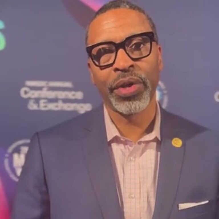 EYE VIDEO-DERRICK JOHNSON 1.mp4