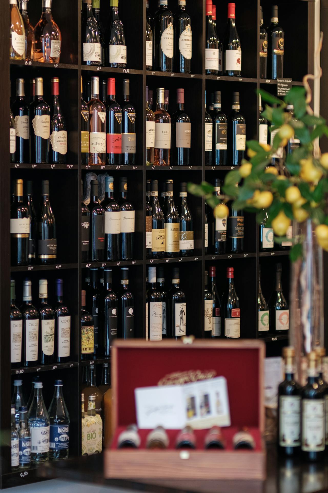 Brooklyn, liquor store, stolen credit cards